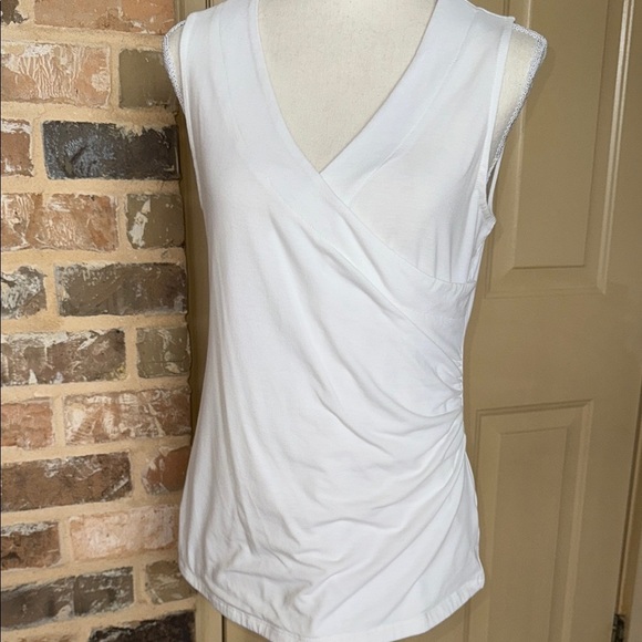 New Directions White Sleeveless Wrap Tank Top Ruched Side Stretch Knit Sz Small - Picture 2 of 11